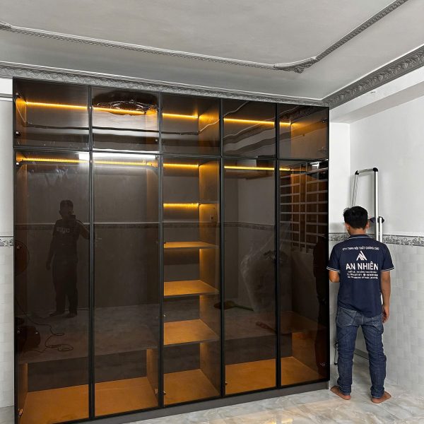 Mẫu tủ áo cánh kính - 004